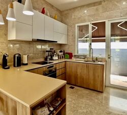 Lorong 105 Changi (D15), Terrace #556601011